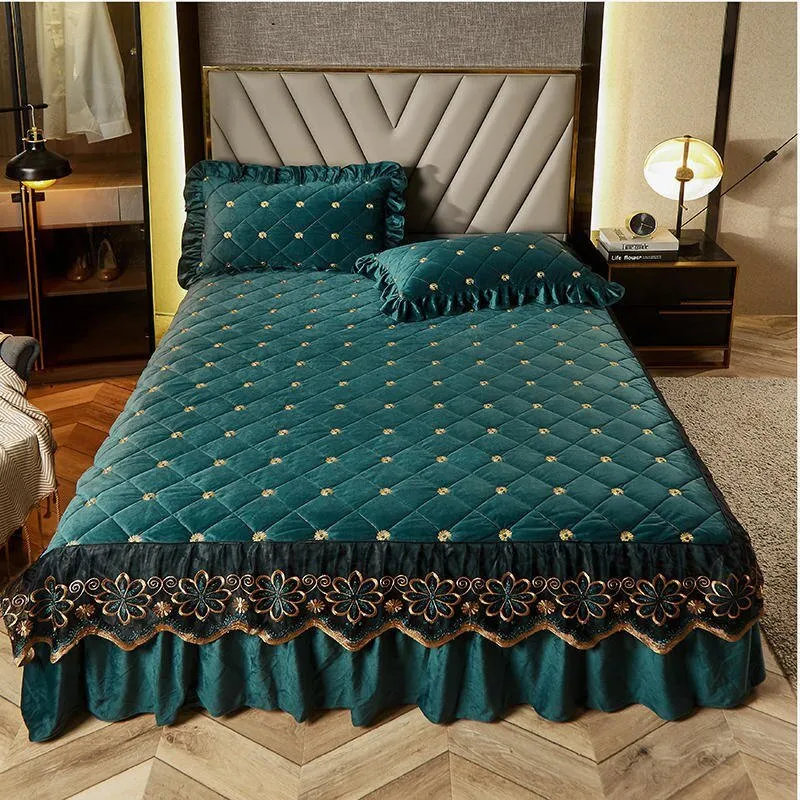 Bed Skirt Luxury Cover Lace Embroidery Crystal Velvet King Ruffle Wrap
