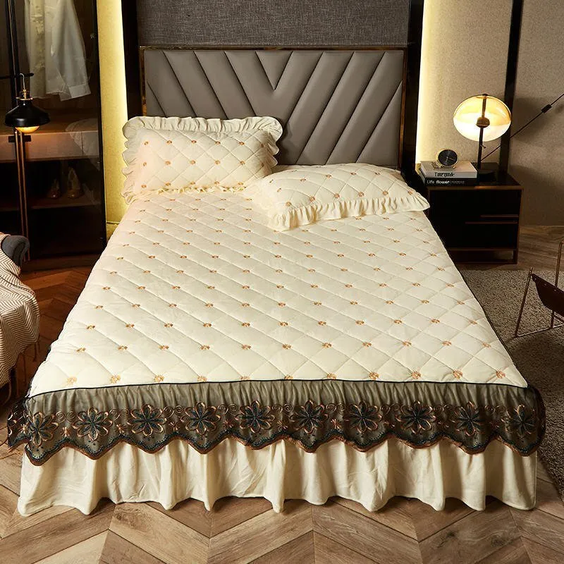 Bed Skirt Luxury Cover Lace Embroidery Crystal Velvet King Ruffle Wrap