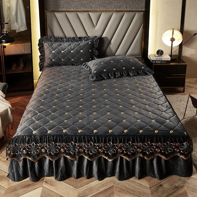 Bed Skirt Luxury Cover Lace Embroidery Crystal Velvet King Ruffle Wrap