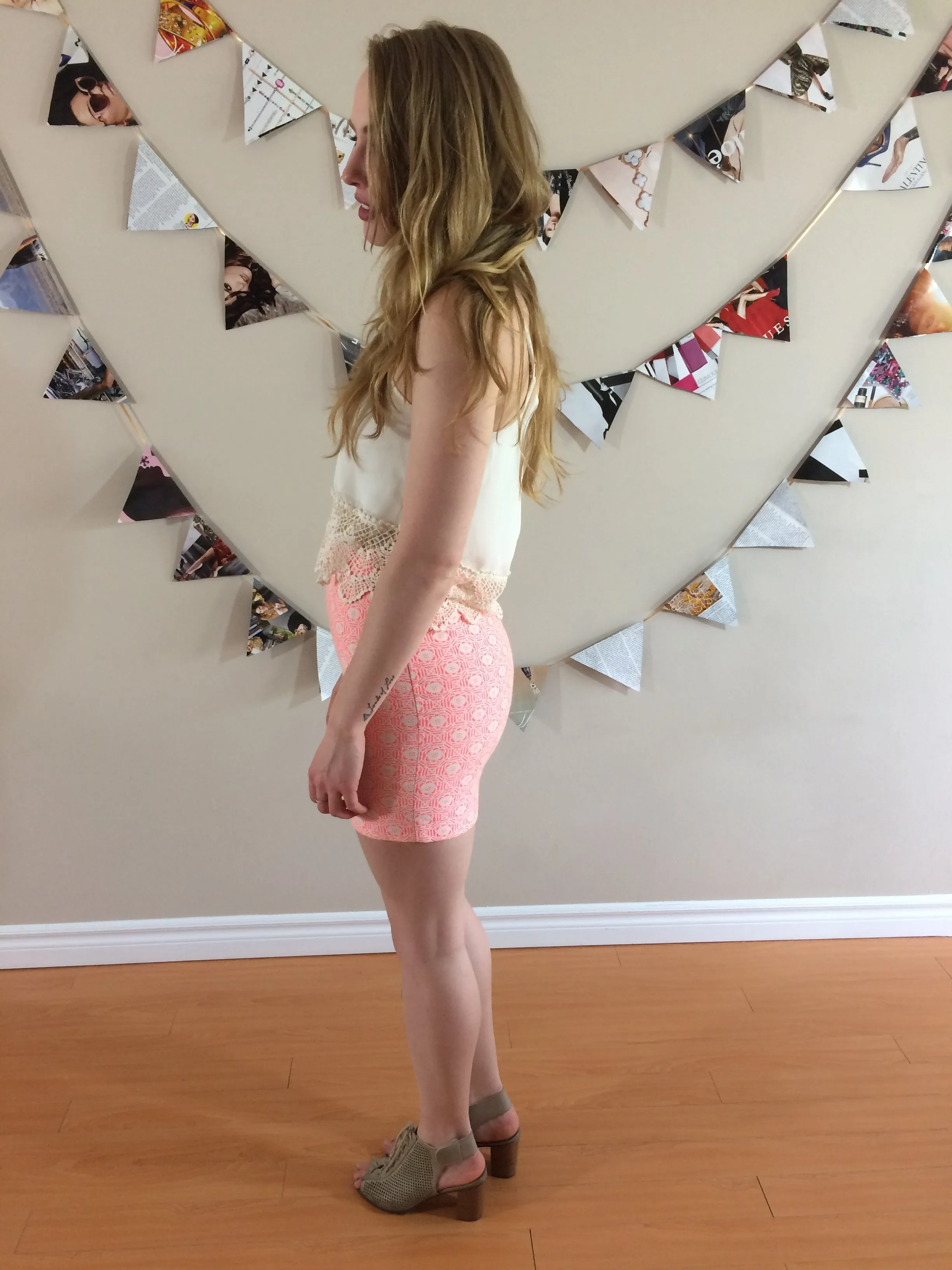 GAP Neon Pink Graphic Pencil Skirt - Size 0