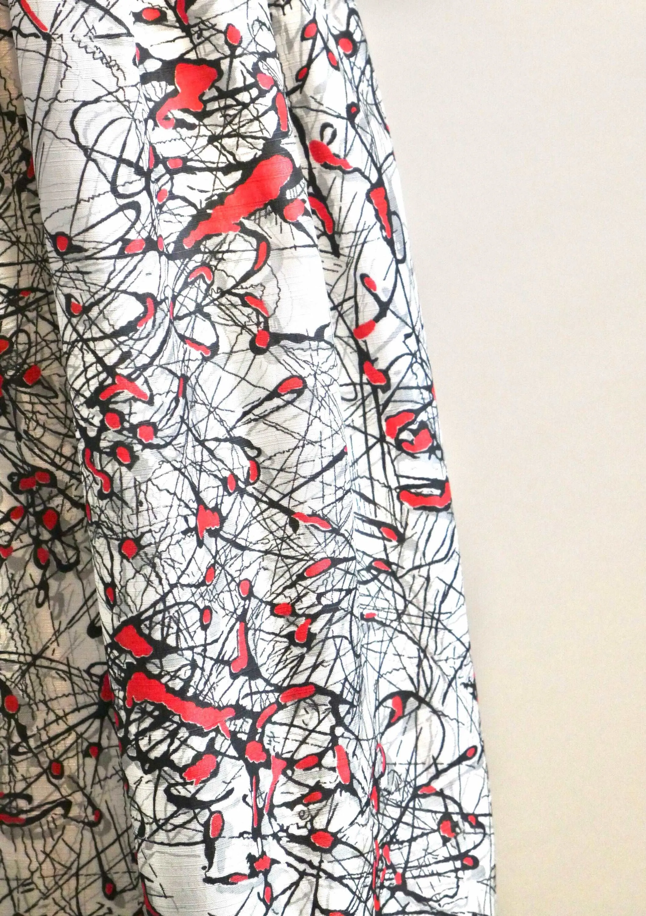 ON SALE Vintage 1950s Circle Skirt / 50s retro Jackson Pollock print Silver full skirt holiday party size XS S