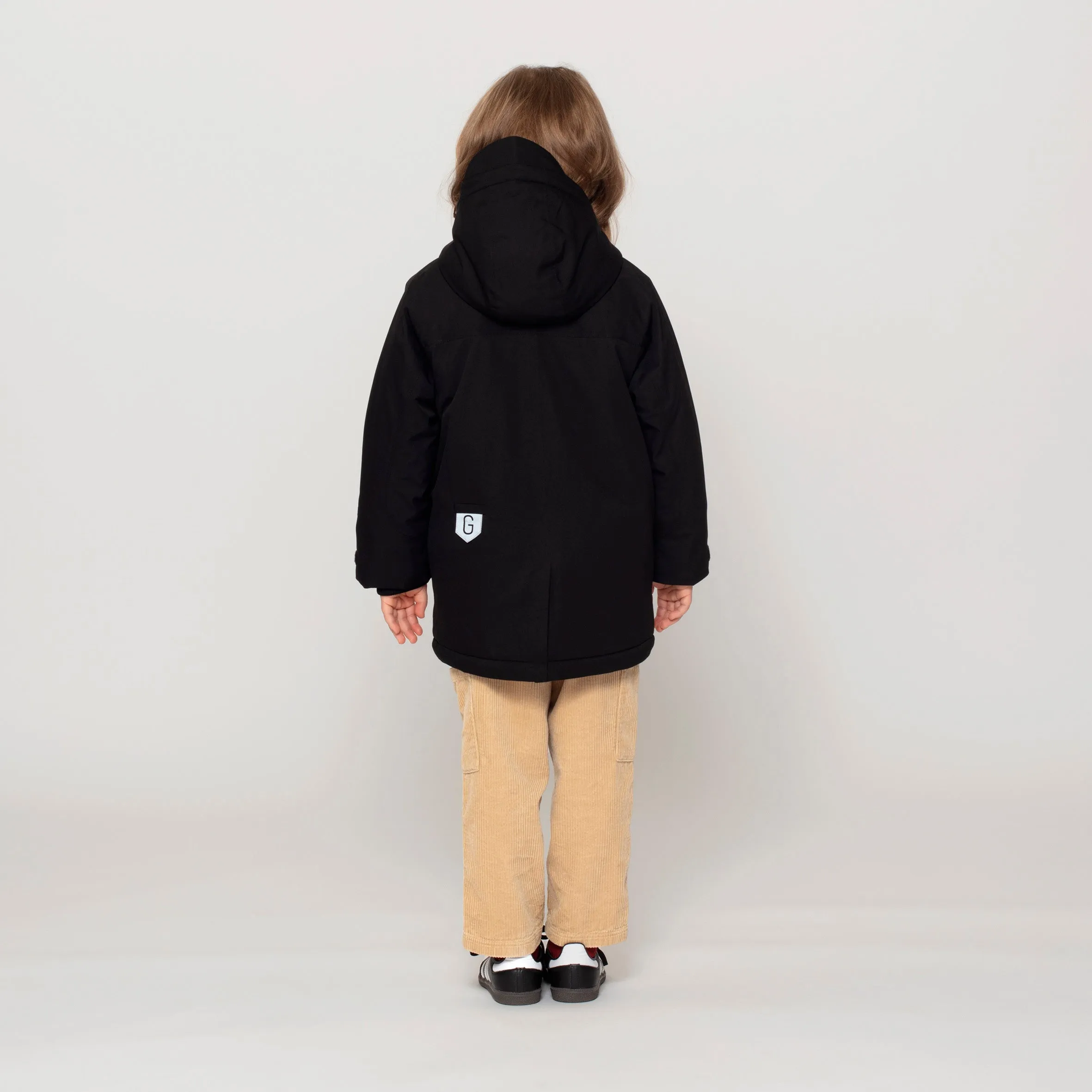 SLEEPING PIGEON | deep black