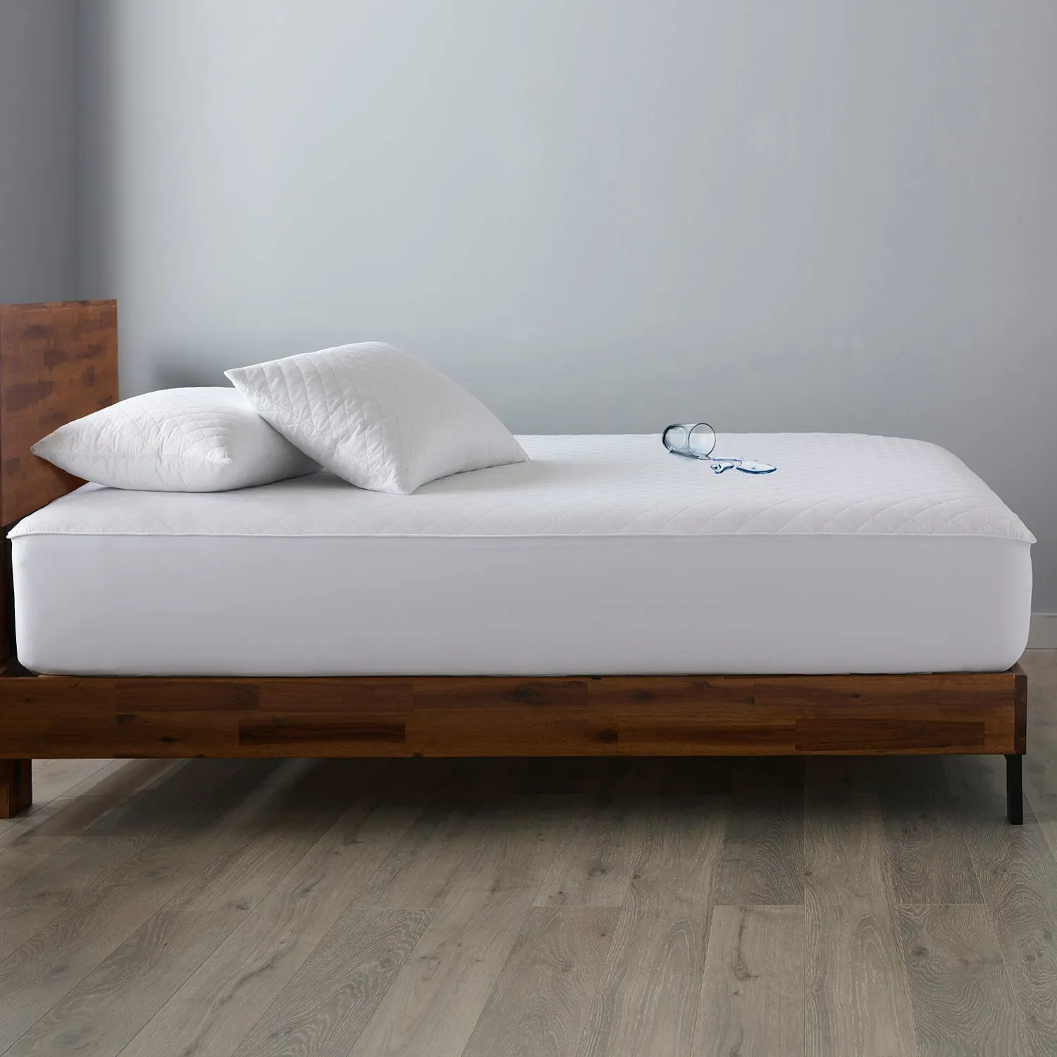 Waterproof & Hypoallergenic Mattress Protector